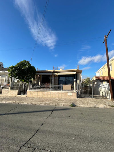 Image No.1-3 Bed House for sale