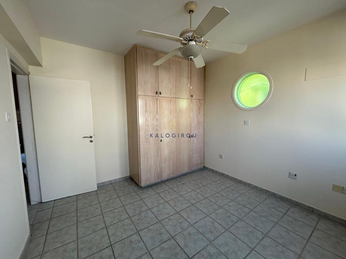 Image No.11-3 Bed House for sale