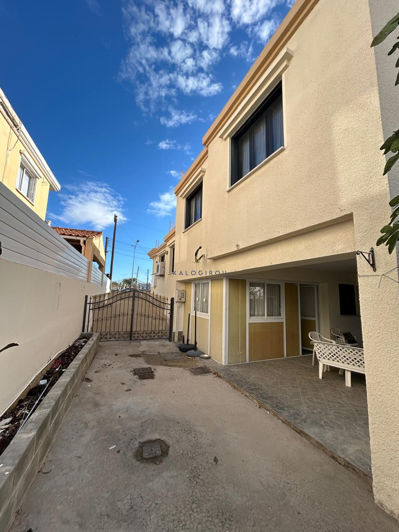 Image No.27-3 Bed House for sale