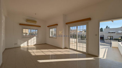 Appartement de 3 chambres à vendre à Faneromeni