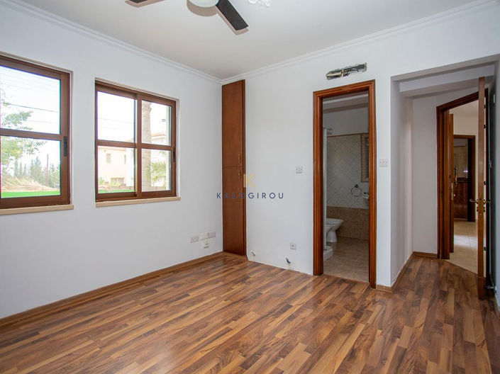 Image No.13-4 Bed House for sale