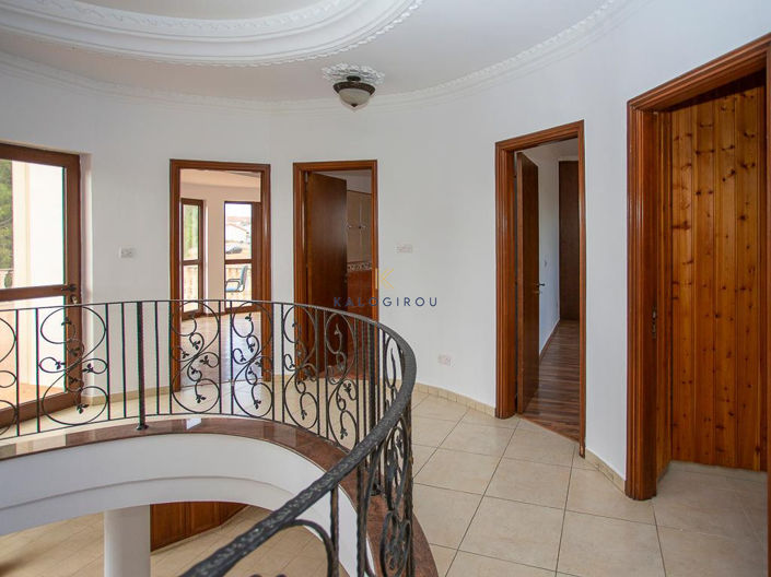 Image No.24-4 Bed House for sale