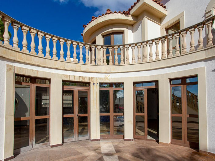 Image No.31-4 Bed House for sale