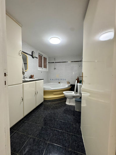 Image No.12-4 Bed House for sale