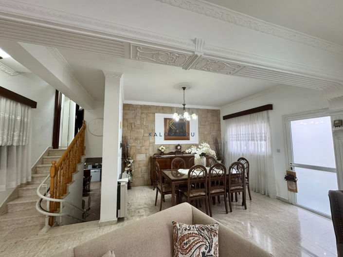 Image No.4-4 Bed House for sale