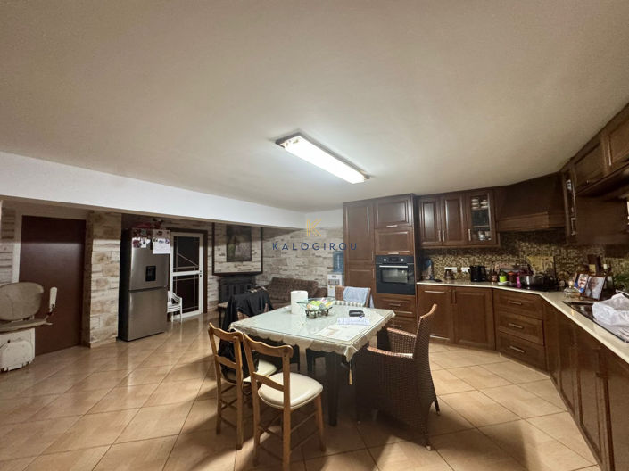 Image No.5-4 Bed House for sale