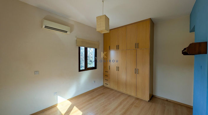 Image No.10-2 Bed House for sale