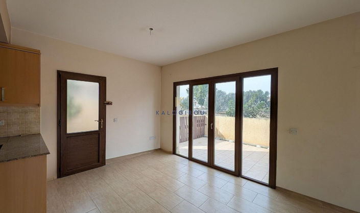 Image No.9-2 Bed House for sale