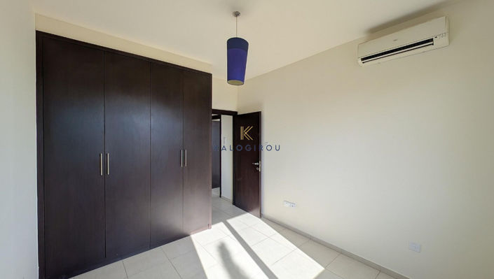 Image No.10-3 Bed House for sale