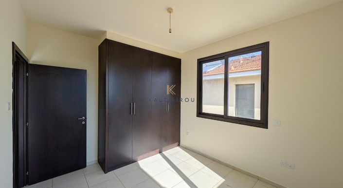 Image No.12-3 Bed House for sale