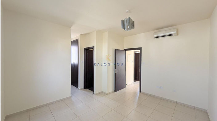 Image No.14-3 Bed House for sale