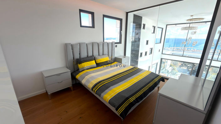 Image No.21-3 Bed Apartment for sale