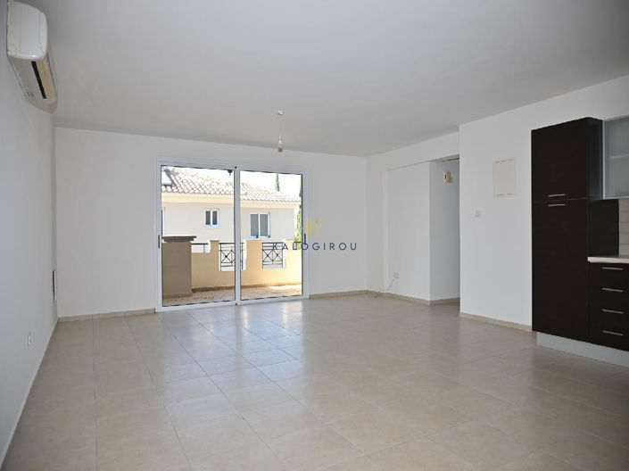 Image No.2-Appartement de 2 chambres à vendre à Tersefanou