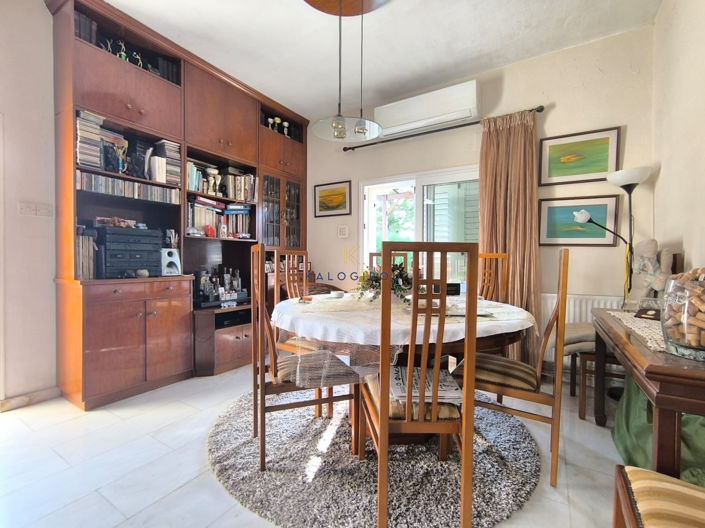 Image No.10-3 Bed House for sale