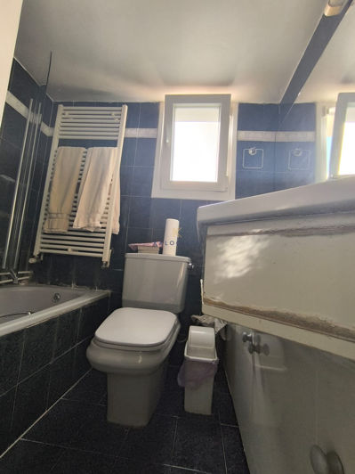 Image No.21-3 Bed House for sale