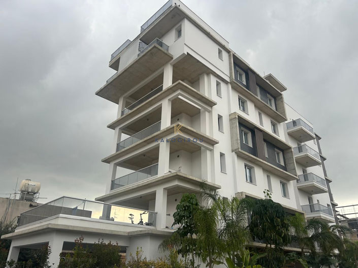 Image No.24-3 Bed Apartment for sale