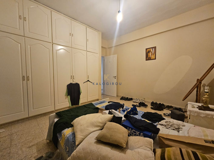 Image No.10-3 Bed House for sale