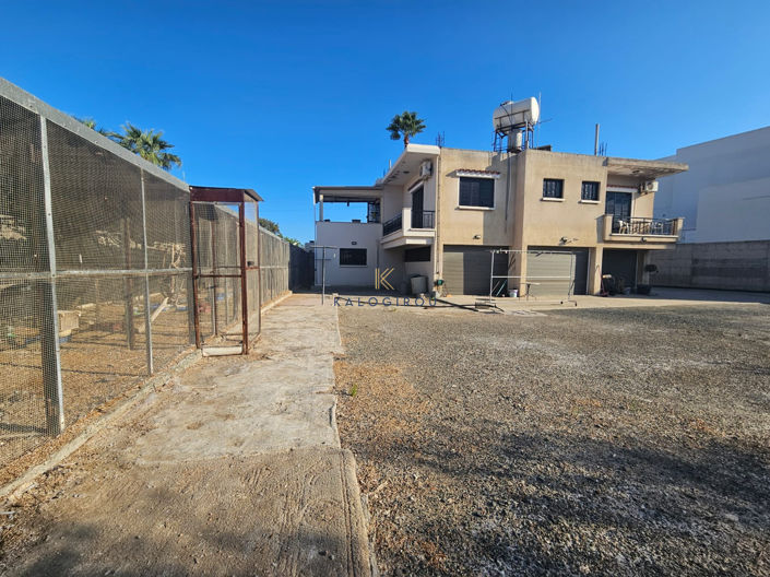 Image No.13-3 Bed House for sale