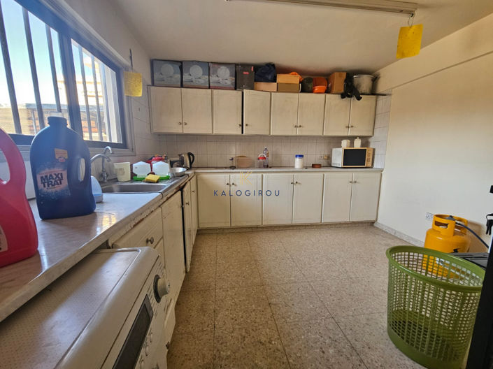 Image No.18-3 Bed House for sale