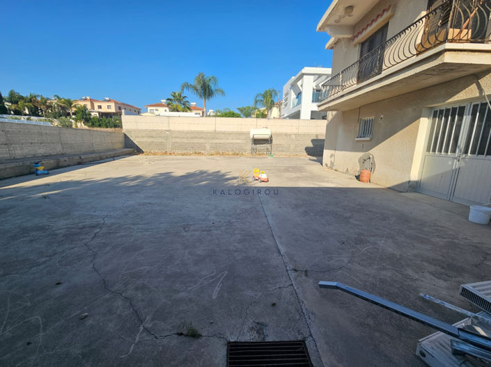 Image No.19-3 Bed House for sale