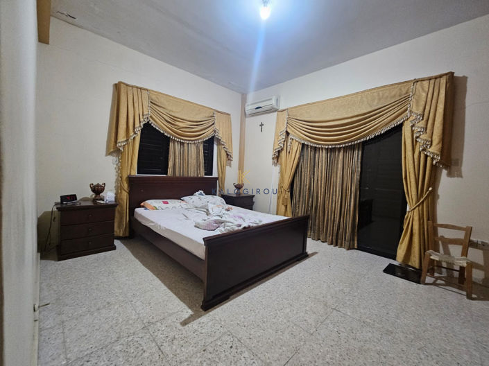 Image No.7-3 Bed House for sale