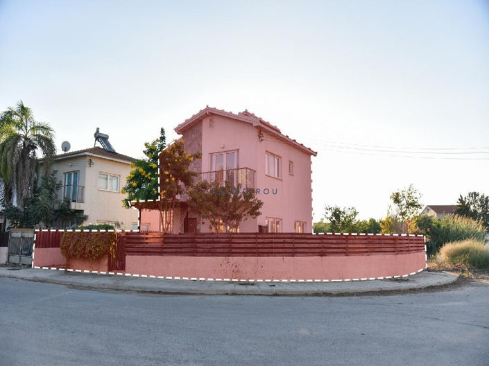 Image No.14-2 Bed House for sale