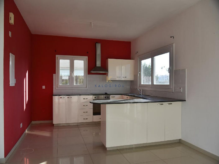 Image No.3-2 Bed House for sale