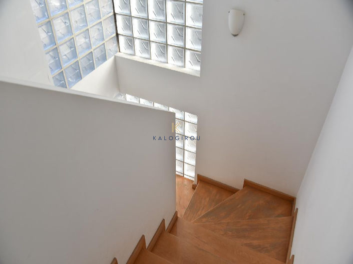 Image No.5-2 Bed House for sale