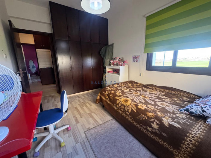 Image No.20-3 Bed House for sale