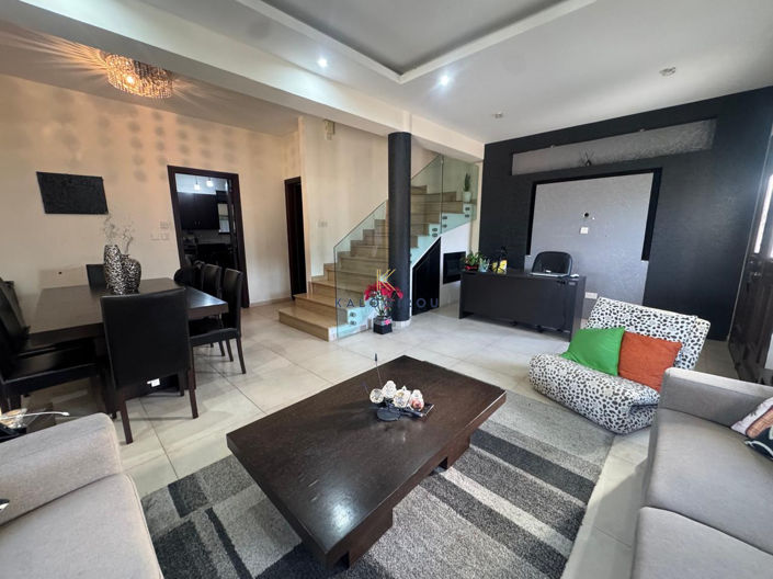 Image No.4-3 Bed House for sale