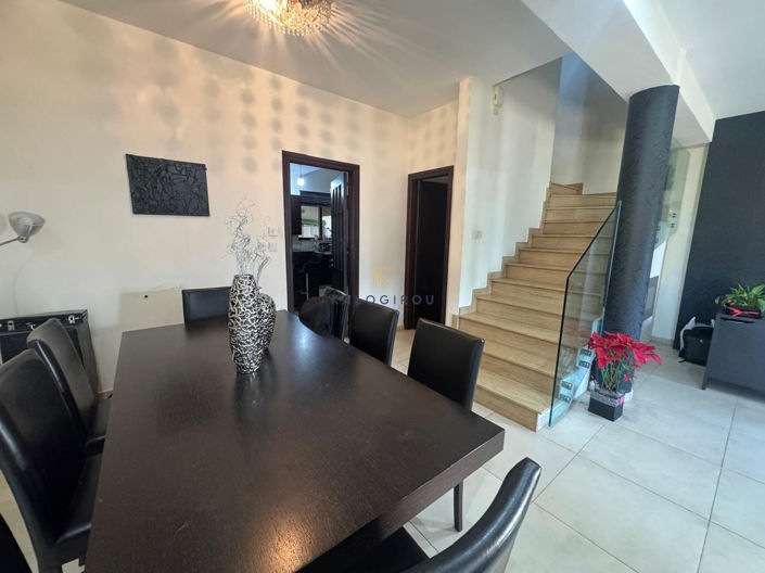 Image No.5-3 Bed House for sale