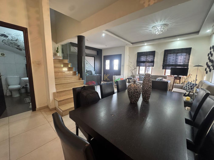 Image No.6-3 Bed House for sale