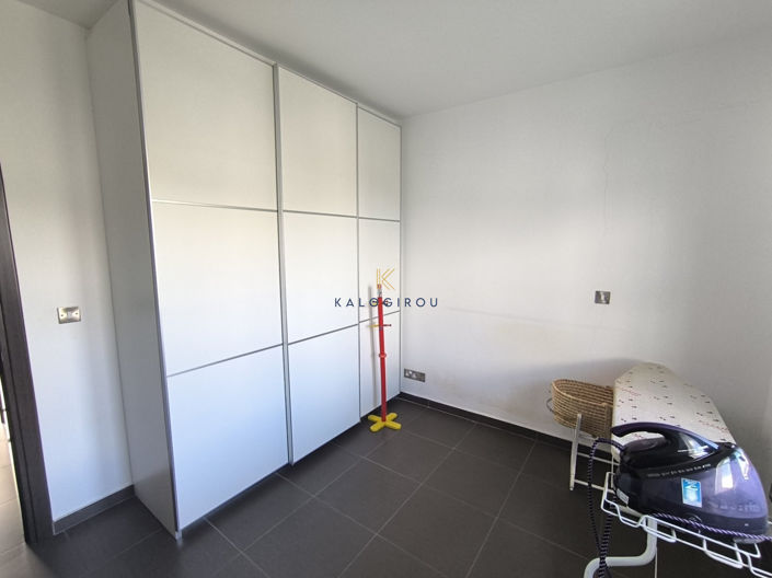 Image No.18-4 Bed House for sale