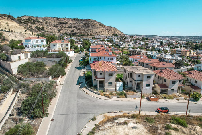 Image No.5-3 Bed House for sale