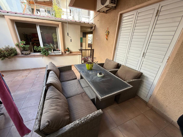 Image No.17-4 Bed House for sale