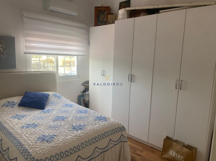 Image No.17-4 Bed House for sale