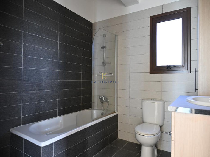 Image No.14-5 Bed House for sale