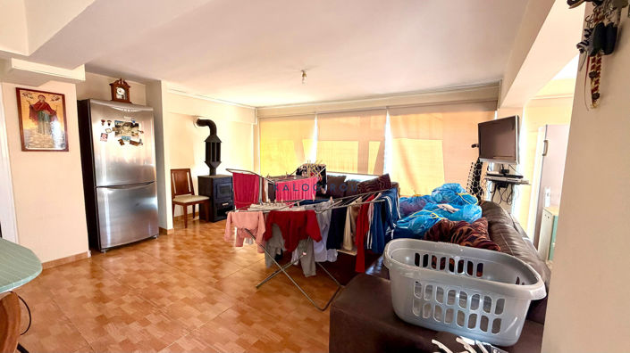 Image No.19-3 Bed House for sale