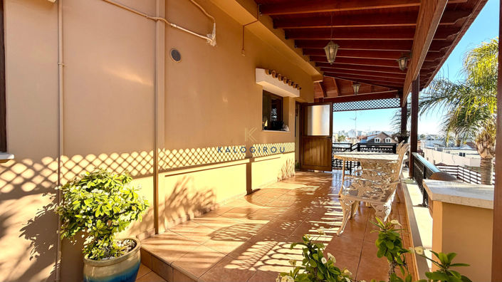 Image No.3-3 Bed House for sale