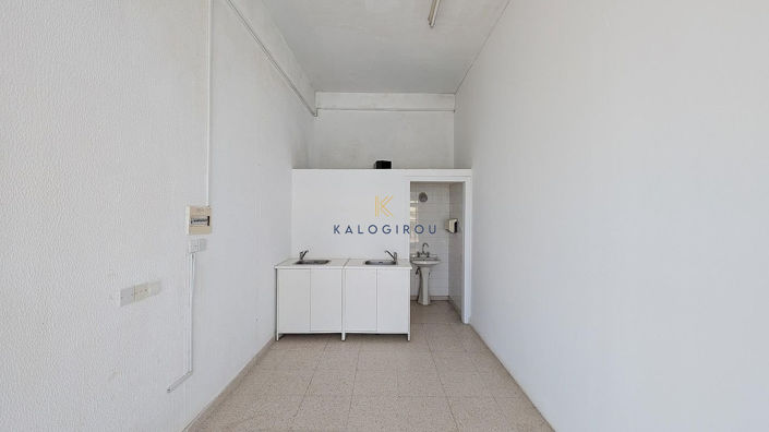 Image No.15-Commercial à vendre à Anafotida