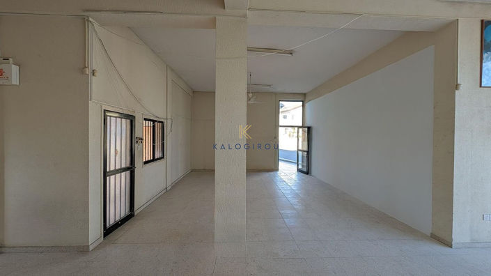 Image No.17-Commercial à vendre à Anafotida