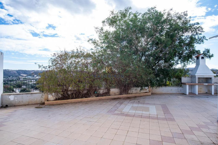 Image No.4-Commercial à vendre à Skarinou