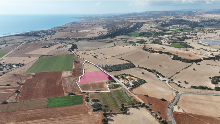 Image No.3-Terre à vendre à Anafotida