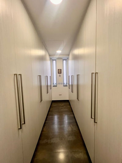 Image No.23-4 Bed House for sale