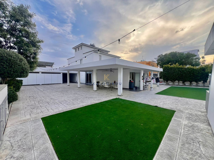 Image No.33-4 Bed House for sale