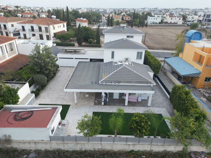 Image No.34-4 Bed House for sale