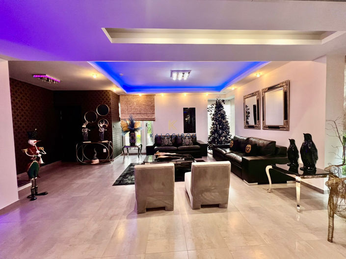 Image No.4-4 Bed House for sale