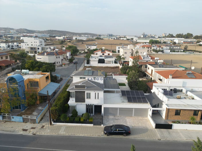 Image No.40-4 Bed House for sale