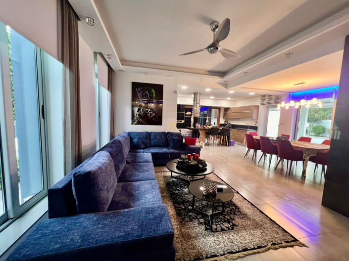 Image No.5-4 Bed House for sale