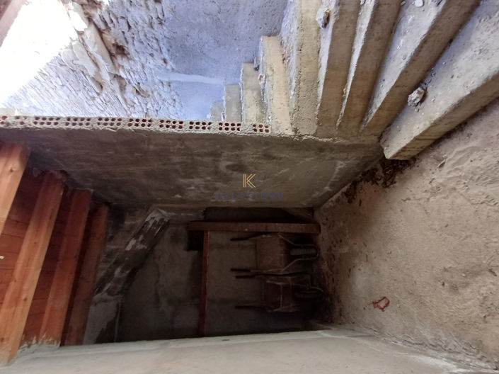 Image No.10-3 Bed House for sale